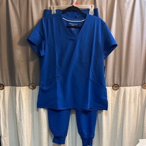 White cross V Tess scrub set royal L/M